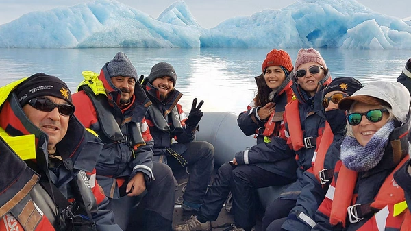 Dramatic mountain landscape surrounding the iceberg-filled lagoon