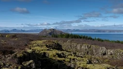 Mountains, Lake and green moss in the Þingvellir national park